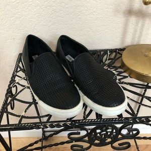 Steve Madden Slip On Black Leather Sneakers